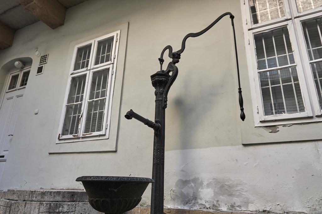 Karolyi Garden | Hostaid Διαμέρισμα Βουδαπέστη Εξωτερικό φωτογραφία